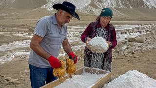 An Elderly Man Risks His Life on the Mountain to Cook Salted Chicken 🔥