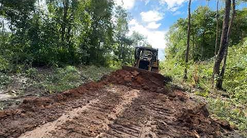 The Excellence of the CAT D6R XL Bulldozer Operator in Clearing Forest Paths in a Short Time...!!
