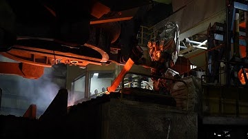 Can Robots Handle Liquid Metal Better Than People?